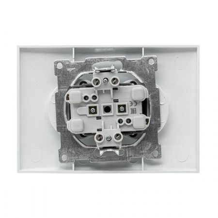 Валенсия розетка 2-местная б/з 10А белая с защ. штор. EKF PROxima